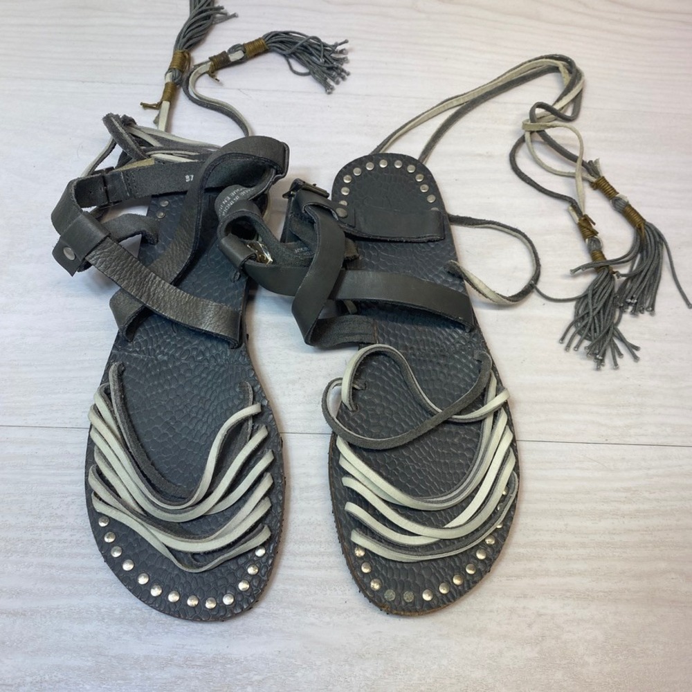 Free People Womens 37 Gladiator Sandals Lace Up Grey Leather Tassel Stud Boho